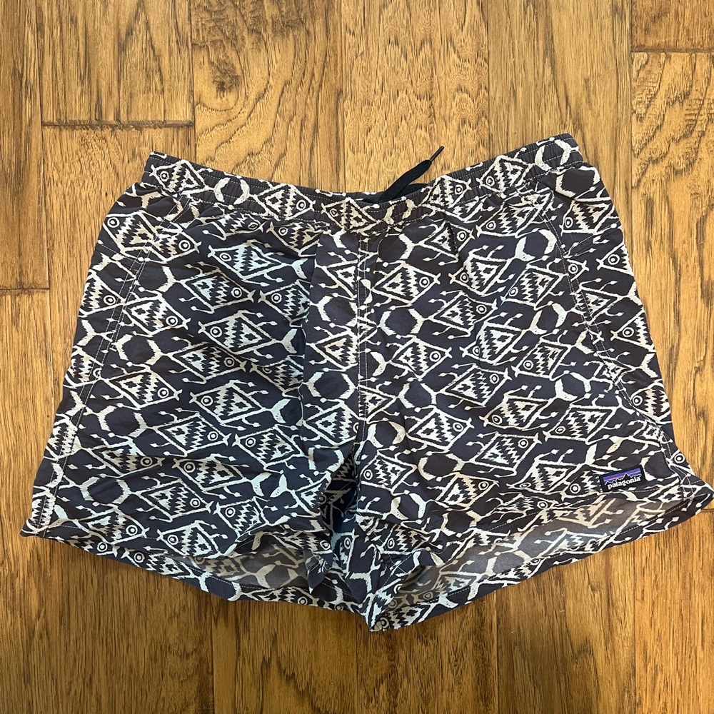 Patagonia Women’s Baggies 5in Size M